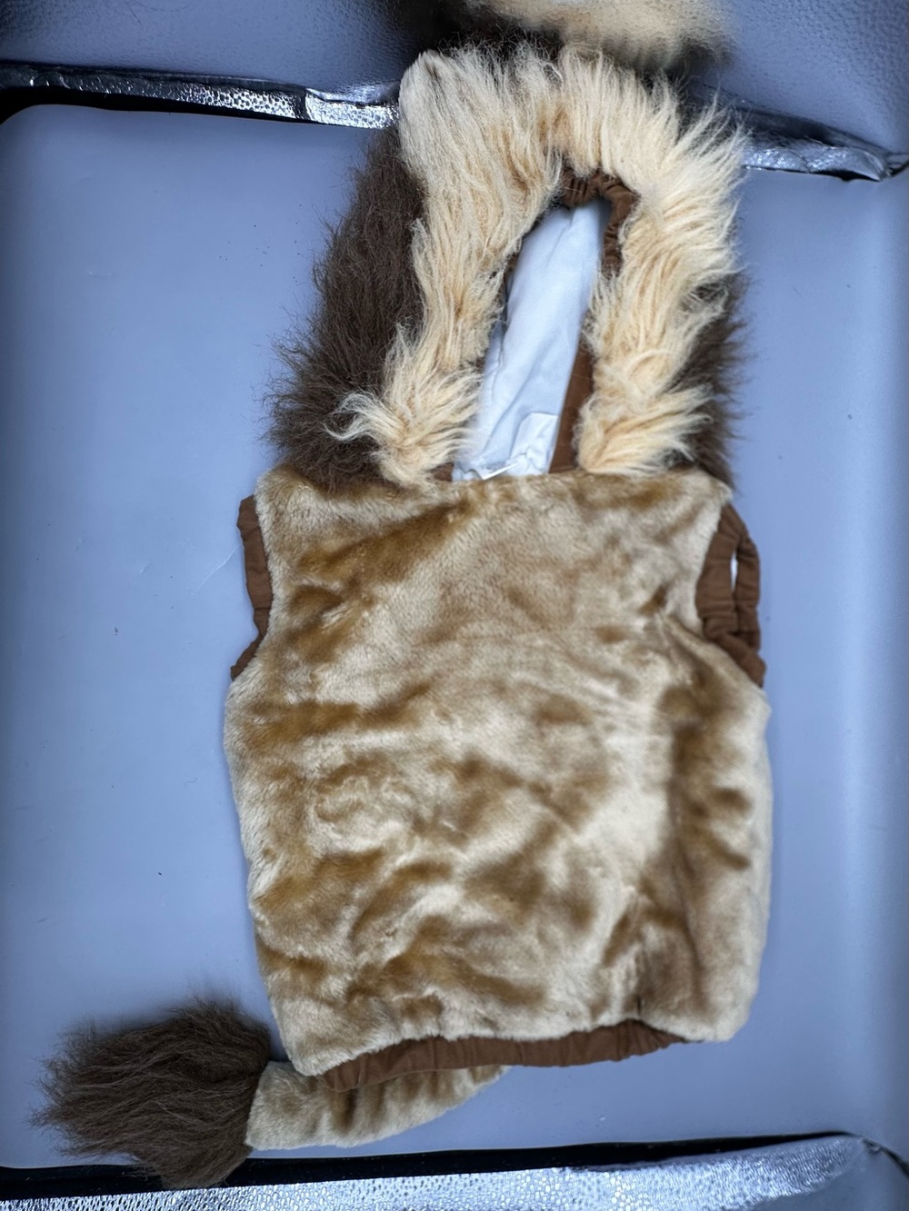 Celebration Halloween toddler Hooded lion vest costume